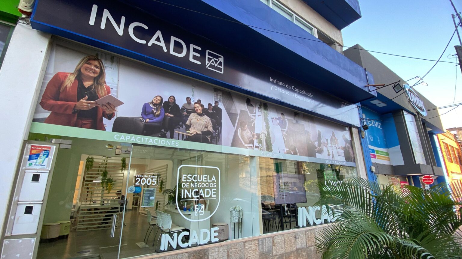 Escuela de Negocios incade