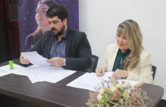INCADE y el Concejo Deliberante de Posadas - firma de convenio (4)